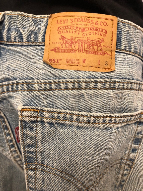 Faded 90's Levis 551 - W36