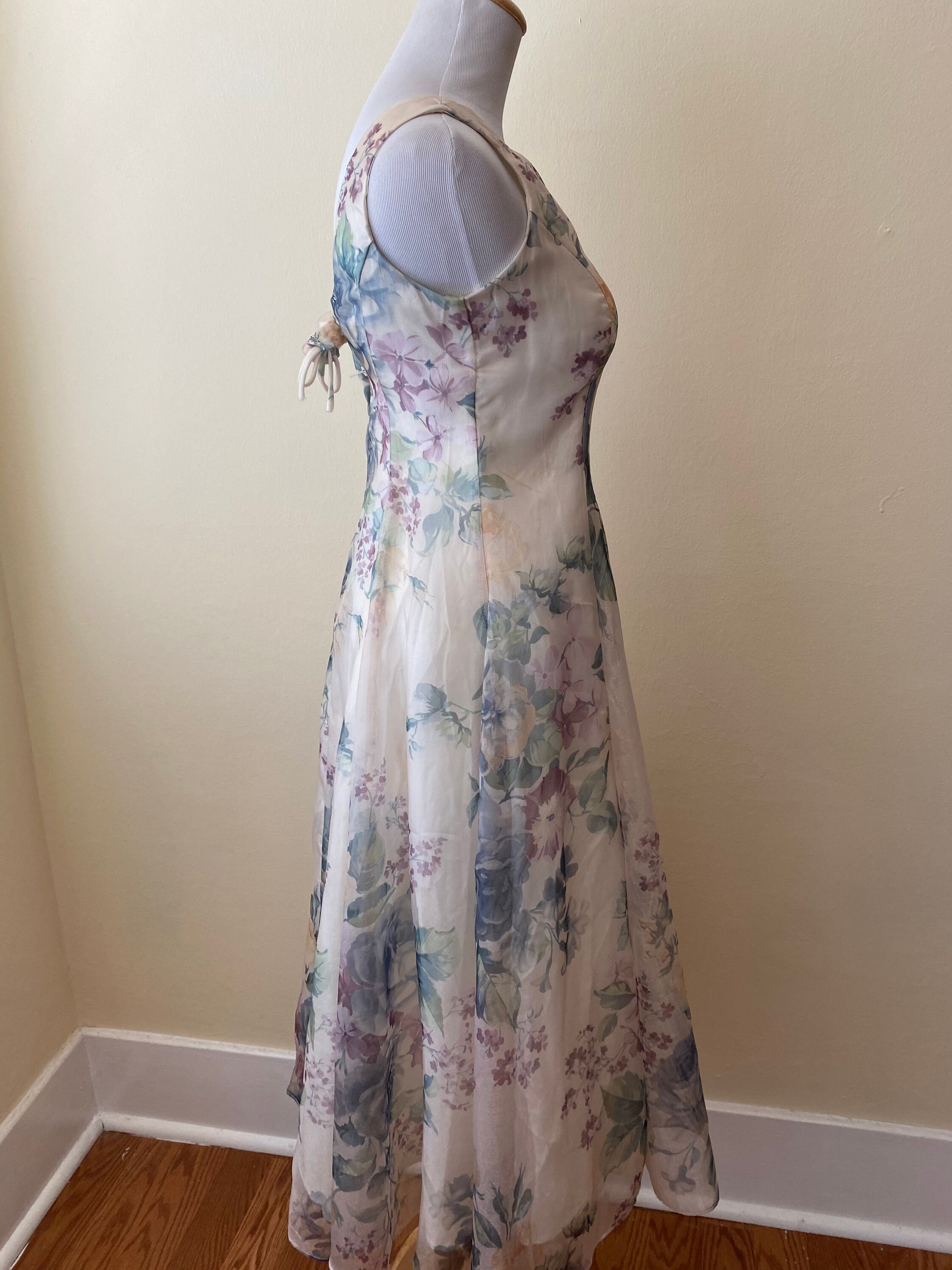 Jessica McClintock Bridal Millennium Dress with 3D Roses | Etsy