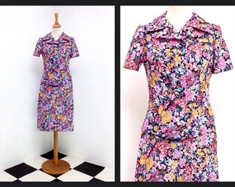 vintage two-piece dress with pink floral pattern