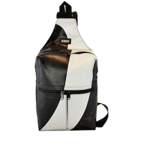 vrachtwagenhoes dekzeil dekzeil veiligheidsgordel upcycled crossbody tas rugzak handgemaakt 100% gerecycled upcycling