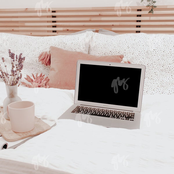 Pink and Floral Styled Stock Photo | MacBook Computer Mockup (Digital Image / Styled Photos / Stock Images / Blog Stock / Blog Image)