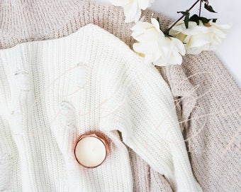 Minimal Styled Lifestyle Stock Photo | Flowers and Sweater (Digital Image / Styled Photos / Stock Images / Blog Stock / Blogging Image)