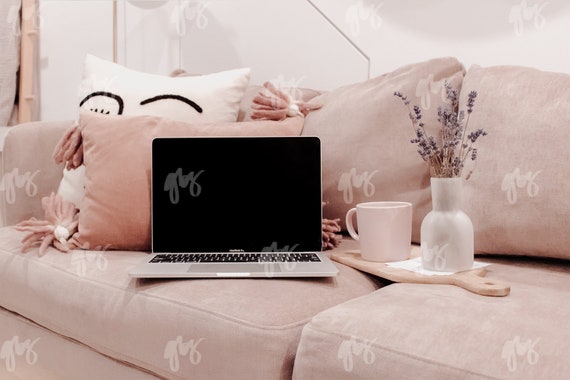 Pink and Floral Styled Stock Photo | MacBook Computer Mockup (Digital Image / Styled Photos / Stock Images / Blog Stock / Blog Image)