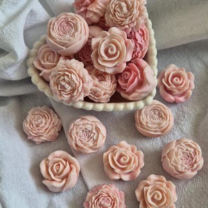Flores de cera derretida com ondulações de framboesa - altamente perfumadas e feitas à mão