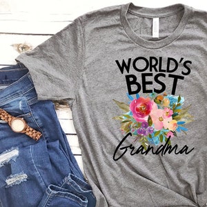 World&#39;s Best Grandma, Grandma T Shirt, Grandma Shirt, Pregnancy Reveal, Baby Reveal, Grandma Gift, New Grandma, Grandma TShirt - Item 6081