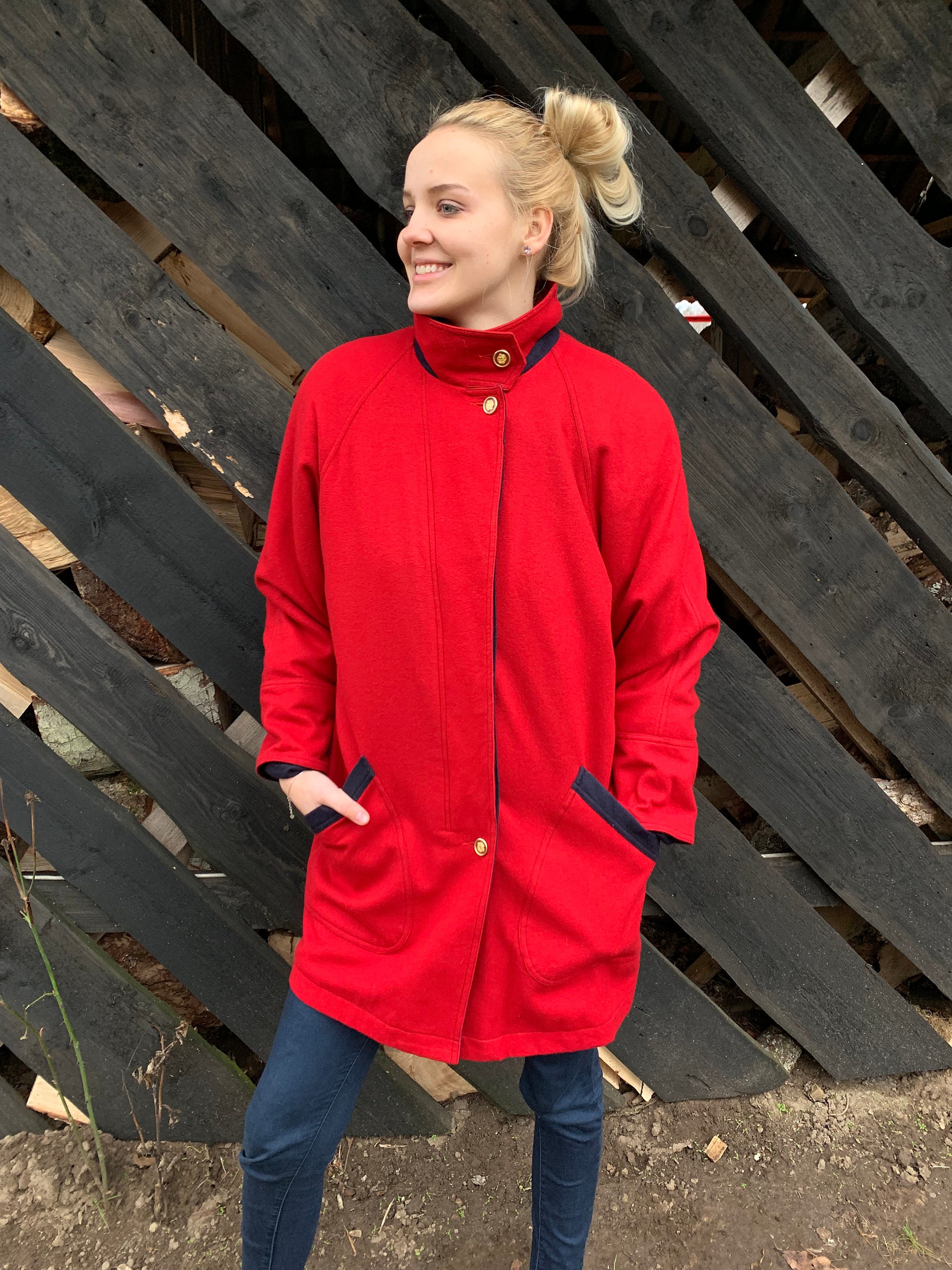 Vintage Women's Wool Red Coat Winter Midi Coat 90s Wool Duffle Coat Winter Hipster Jacket Red Wool Jacket Size Medium