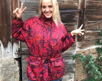 80s 90s Ski Suit Jacket Red Hipster Winter Jacket Abstract Print Parka Colorful Shoulder Pads Parka Ski Snowboard Suit Jacket Size Medium