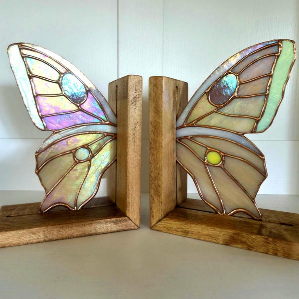 Sujetalibros de alas de mariposa con vitrales: decoración de biblioteca de madera de arce iridiscente