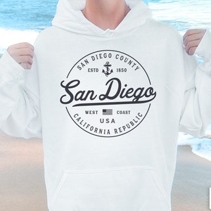 SD San Diego Sweatshirt Soft Cozy San Diego Hoodie CA West Coast Surf Sweater Surfing Beach Souvenir Gifts California Lovers San Diego Shirt