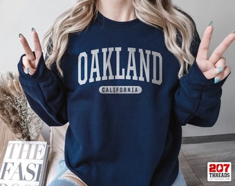 Sudadera Oakland / Sudadera suave y cómoda de cuello redondo Oakland California CALI Sudadera retro vintage estilo universitario con letras en bloque Regalos para dormitorios de surf CA