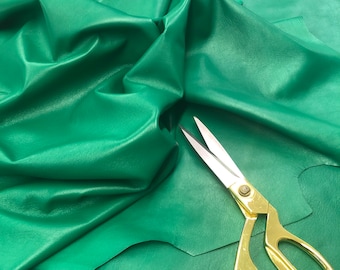 LEATHER Emerald Green Hide, Real Leather LAMBSKIN LEATHER, Top Quality Soft Luxurious supple lambskin italian leather for sewing o.6mm-0.8mm