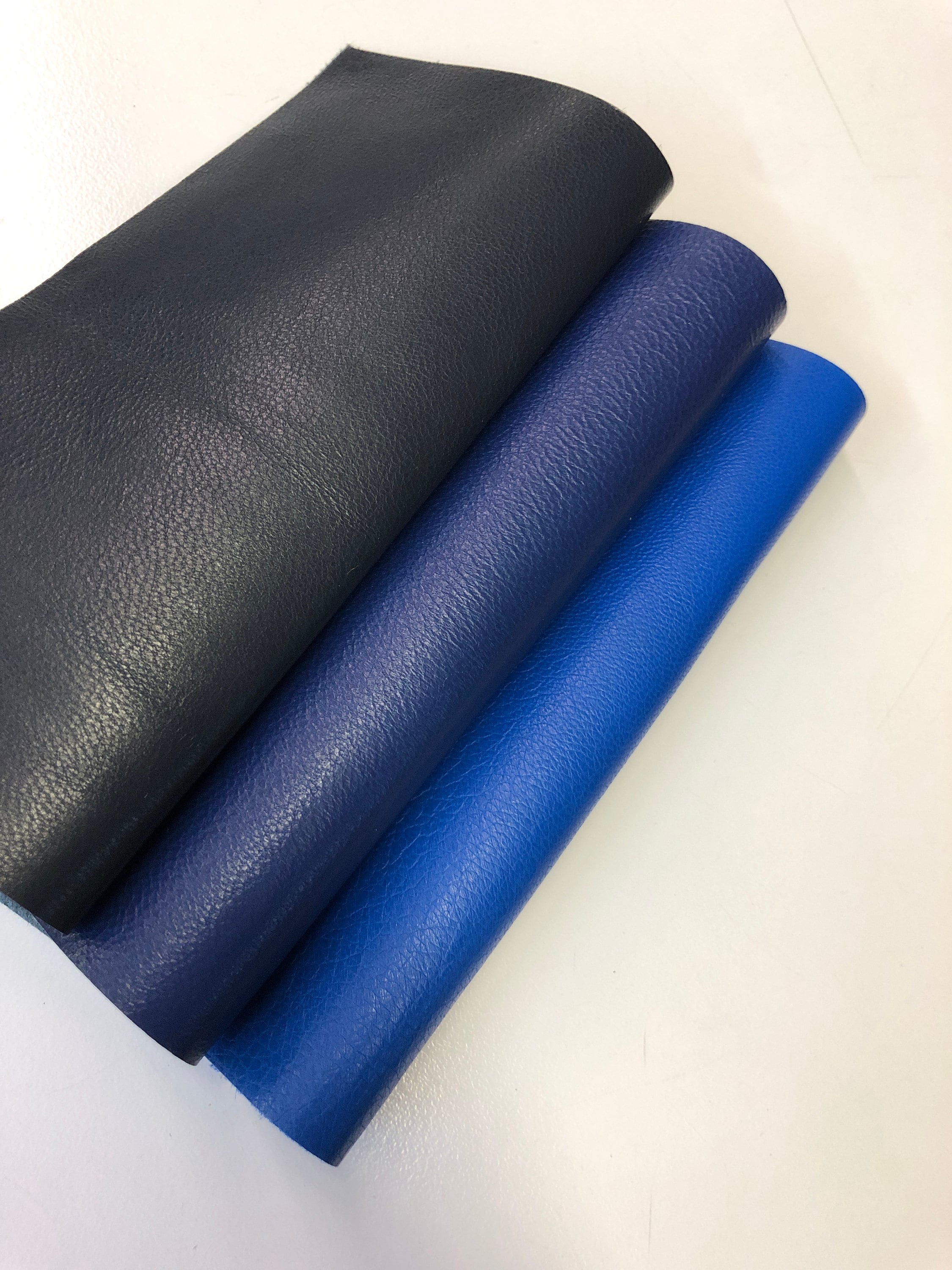 LEATHER Blue 12
