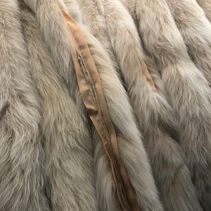 Baby: Raccoon Fur Hood Trim - natural color – Milly Reich
