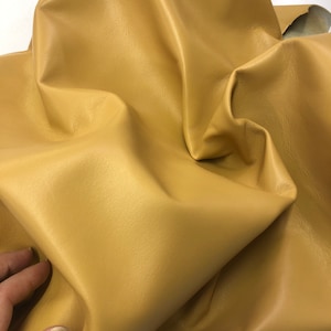 Leather TAN SUPERB LEATHER, soft supple Italian lambskin leather, .06 oz thickness, top quality leather hides, M7001tan