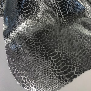 Sliver Snake Skin Pattern Snake LEATHER 8