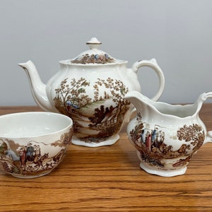 Vintage English Ridgeway "Coaching Days"  Tea Set, Tea Pot, Sugar, Creamer Made in England