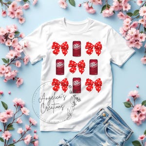 Dr Pepper/Lazo rojo Coquette/Amantes de Dr Pepper/Diseños femeninos/Amantes de los refrescos/Png/Descarga digital/