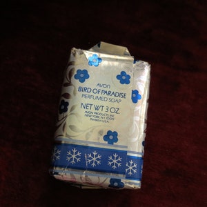 Vintage Avon Bird of Paradise NOS NIP Bar Soap circa 1980s Christmas Packaging