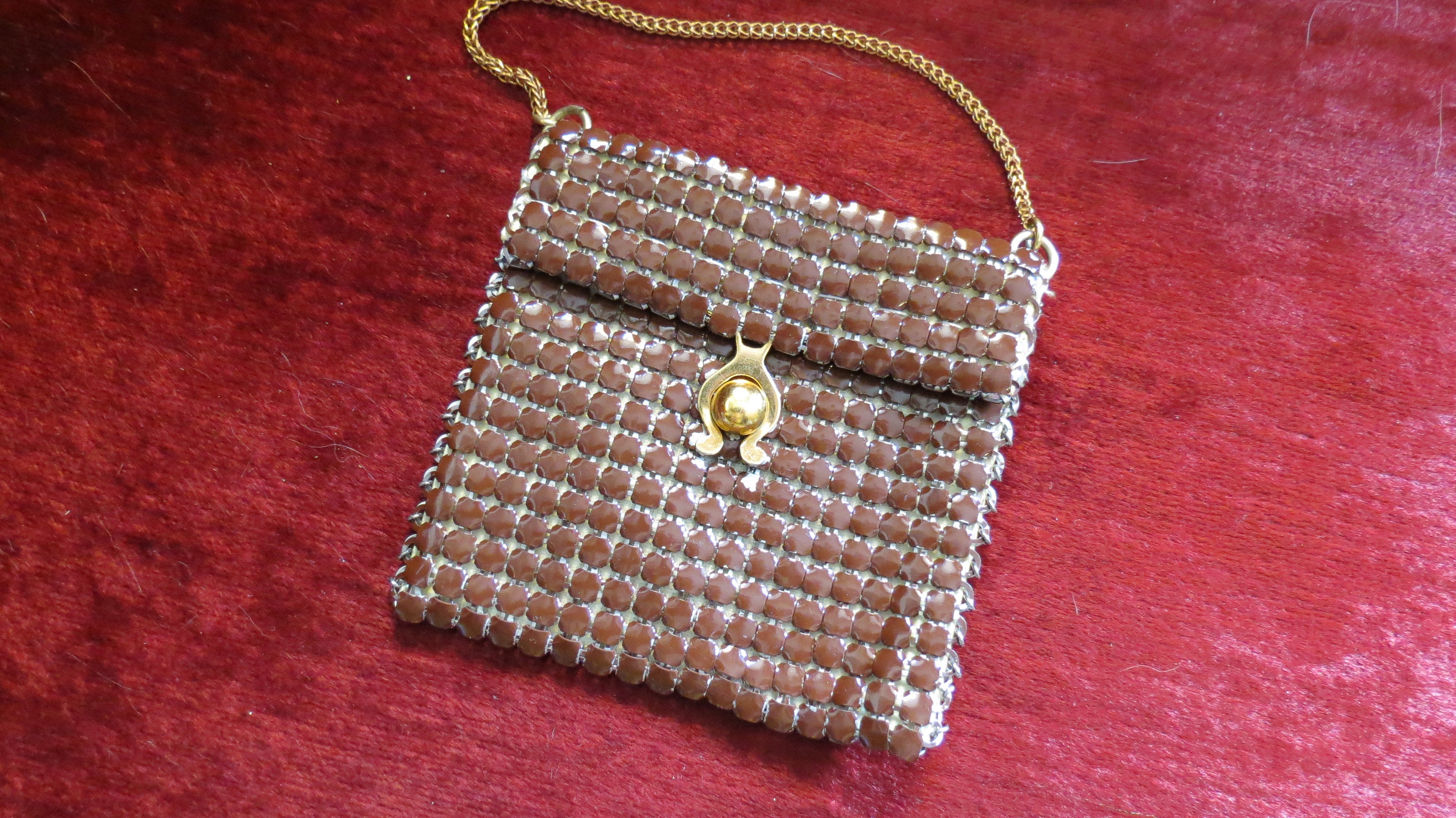 Gold chainmail shop bag