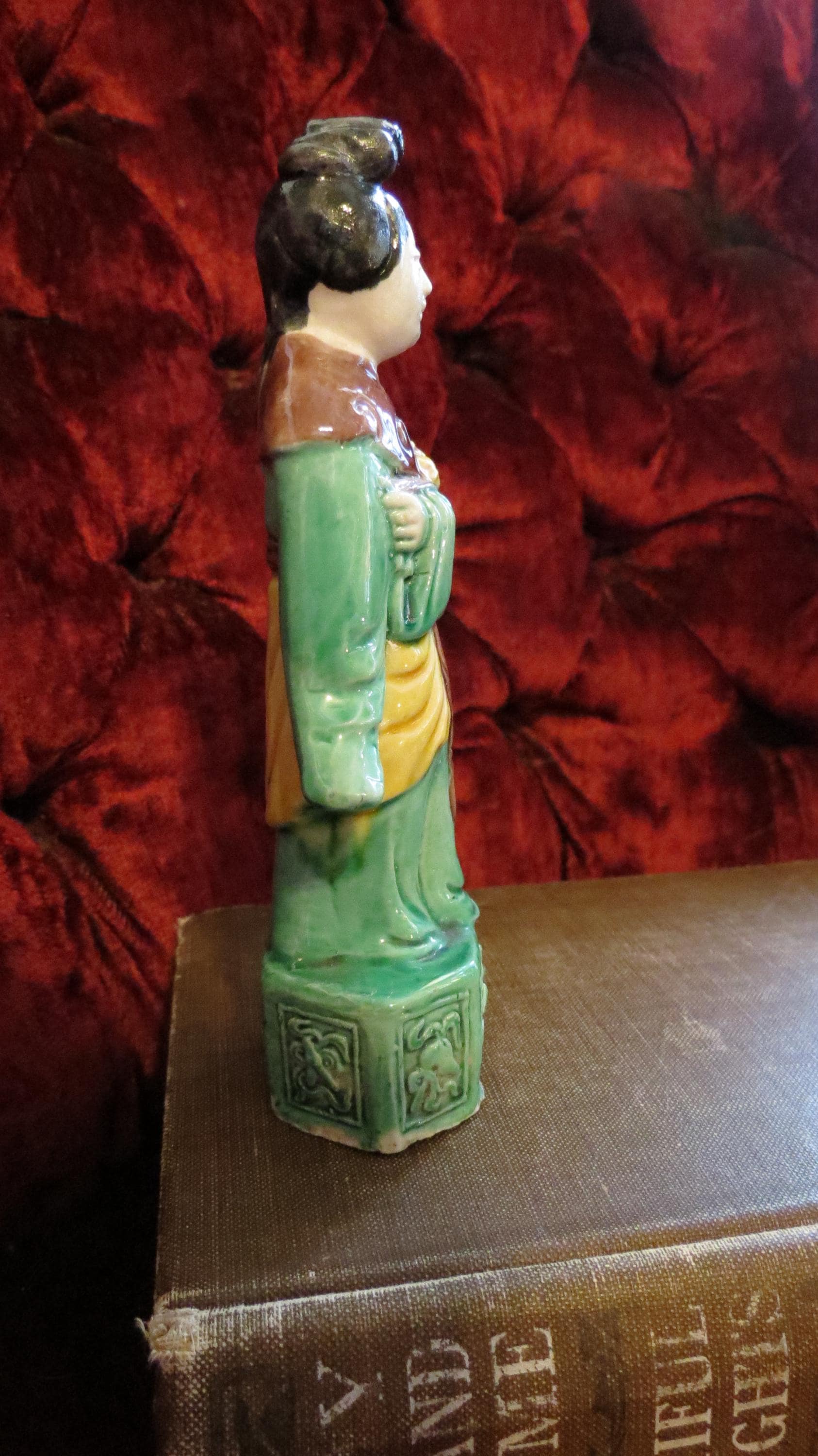 アンティーク ファミーユ・ヴェール 中国磁器 置物 女性 陶器 1900年代