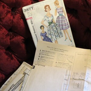 Vintage  Simplicity Dress Pattern #3877 Miss Size 14 Bust 34 circa 1950s Cut but Complete