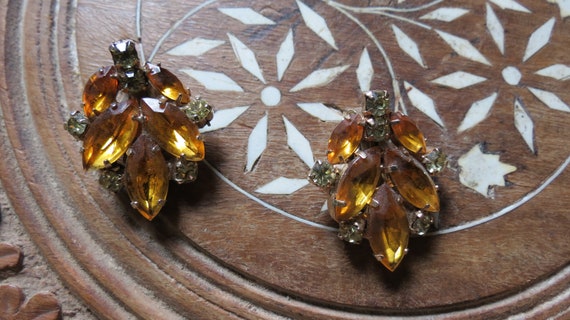 Vintage Pair Hinge Earrings Midcentury Rhinestone… - image 2