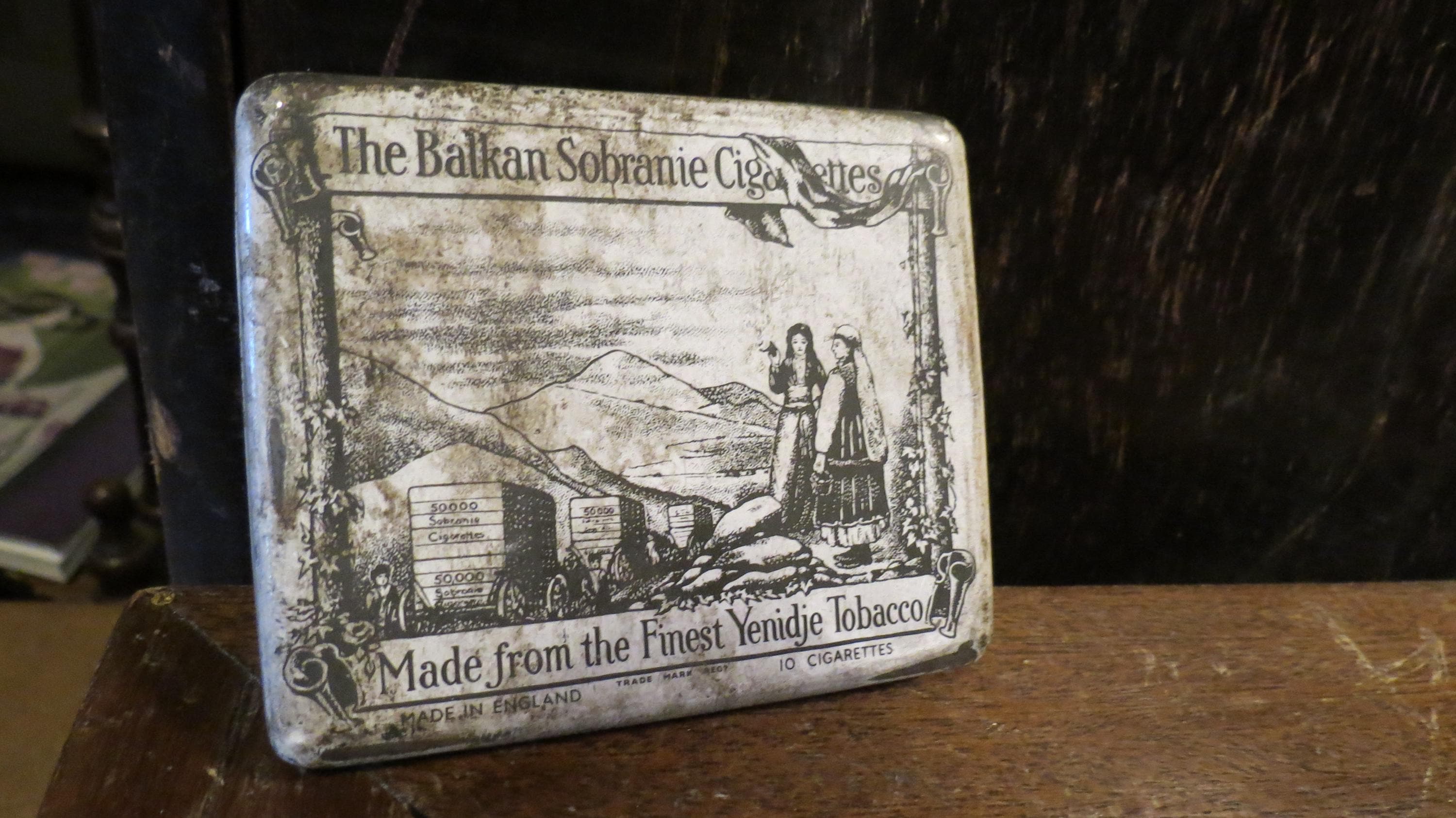 the balkan sobranie cigarettes tin Balkan Sobranie Tin