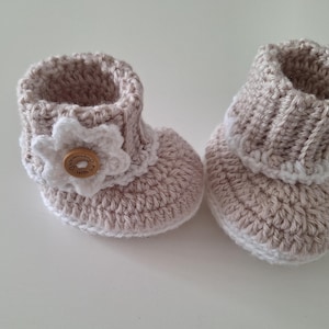 Crochet Baby Girl Booties, soft wool booties with flower, handmade Birth Gift