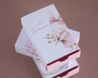 Bunny-themed confetti box (not included) for a baby shower or baptism. Free favors for guests.