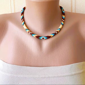 Native stil Halskette Ethnische dünne Seil Halskette Indianer inspiriert Schmuck Südwesten traditionellen Farben