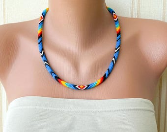 Native geïnspireerde gehaakte ketting met kralen - zuidwestelijke stijl, tribal boho-sieraden