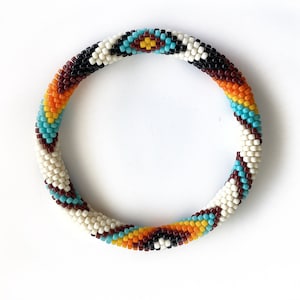 Infödd inspirerad armband - Etniskt virkat pärlarmband - Smycken utan spänne - Amerikanska traditionella färger - Present till mamma