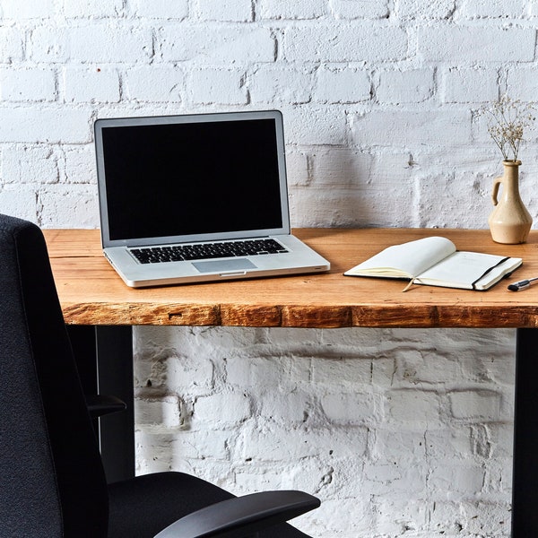 einzigartiger Schreibtisch Eiche Baumkante | Tischkufen  | rustikales Design | Handgemachter Schreibtisch | Haarnadelbeine