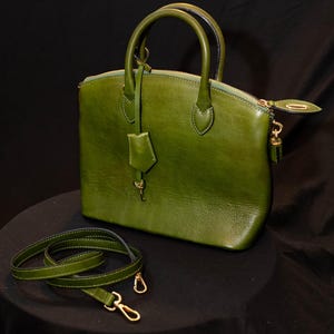 Cartera de piel italiana color oliva