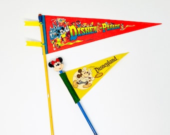 Original Vintage Disneyland Disney on Parade Mickey Minnie Mouse Mini Pennant Long Pencils Souvenir Flag Authentic Christmas Gifts for Xmas