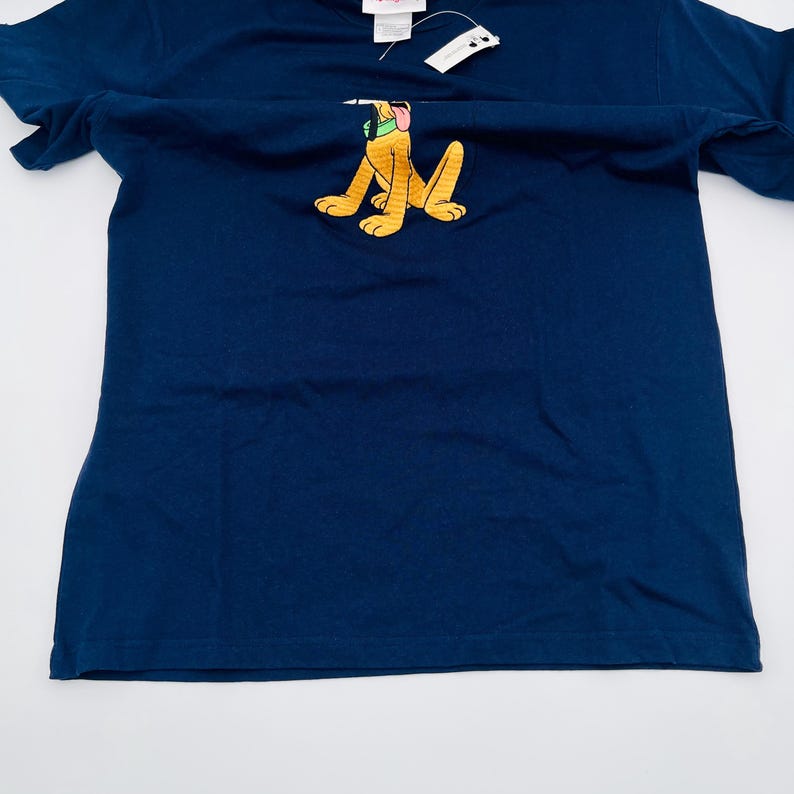 New with Tags Disneyland Pluto Navy T-shirt Large New With Tags Authentic Vintage Disney T-shirt Gift image 4