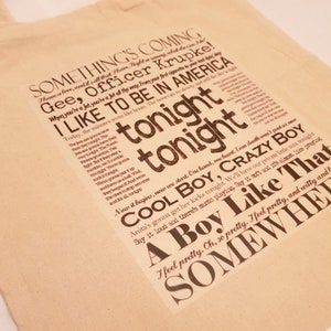 Bolsa de lona natural con citas y letras de West Side Story