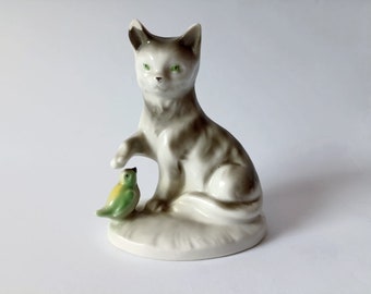 Paire de chats joueurs en porcelaine, ensemble chatons