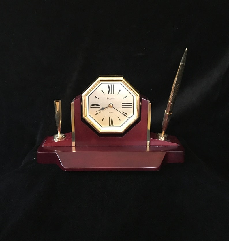 Vintage Bulova Desk Clock With Pen Beautiful Wood For The Working Guy Or Gal Battery Powered One Missing
