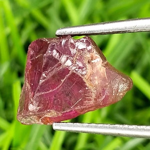 4 Carat, Genuine Rhodolite Raw Pink Colour Rhodolite Garnet Rough Clean Raw , Size 12x8x5 MM, Good Quality Rough Loose Gemstone, Birthstone.