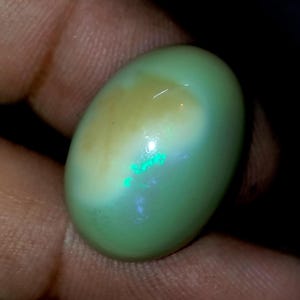 9 Ct, UNIQUE Natural Australian Opal Cabochon, Natural Opal, Flashy Opal, Australian Opal, Loose Gemstone, Gemstone Cabochon 20x15x9 MM.