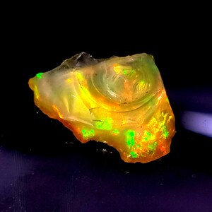 ROUGH, OIL Rough Specimen Grade Ethiopian Opal Rough, 16x12 MM Raw Welo Oiled Opal, Ethiopian Opal Rough with Sparkling Play of Colors.