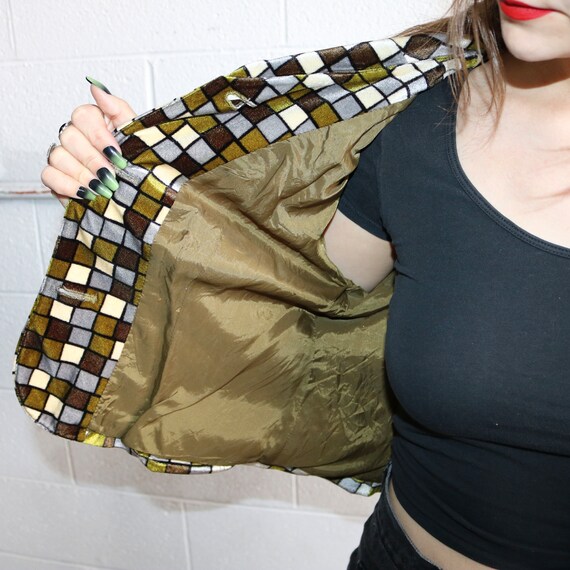 Vintage 80's "Hing Lee" Velvet Cropped Jacket - image 6