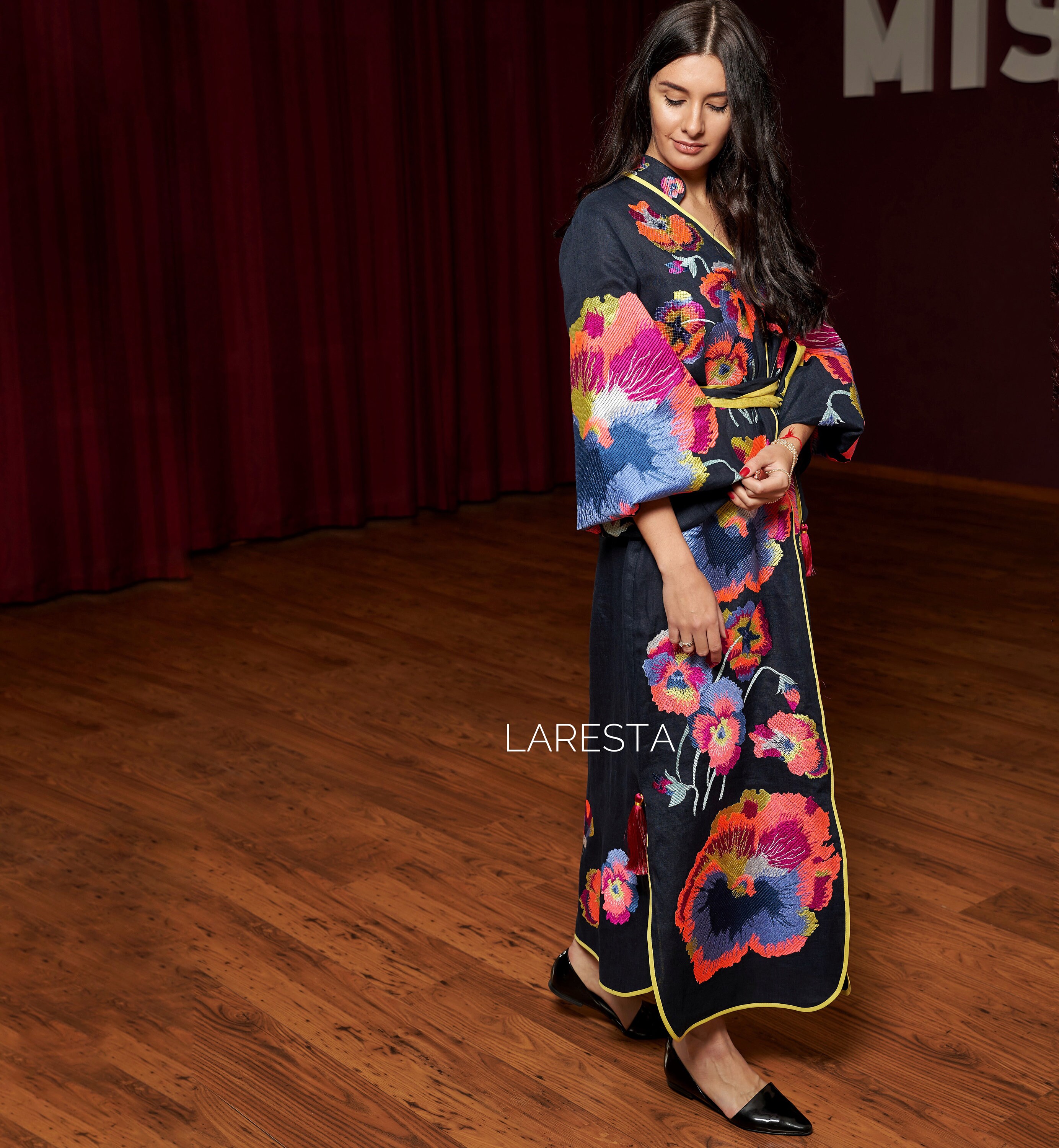 Soft linen embroidered floral wrap robe