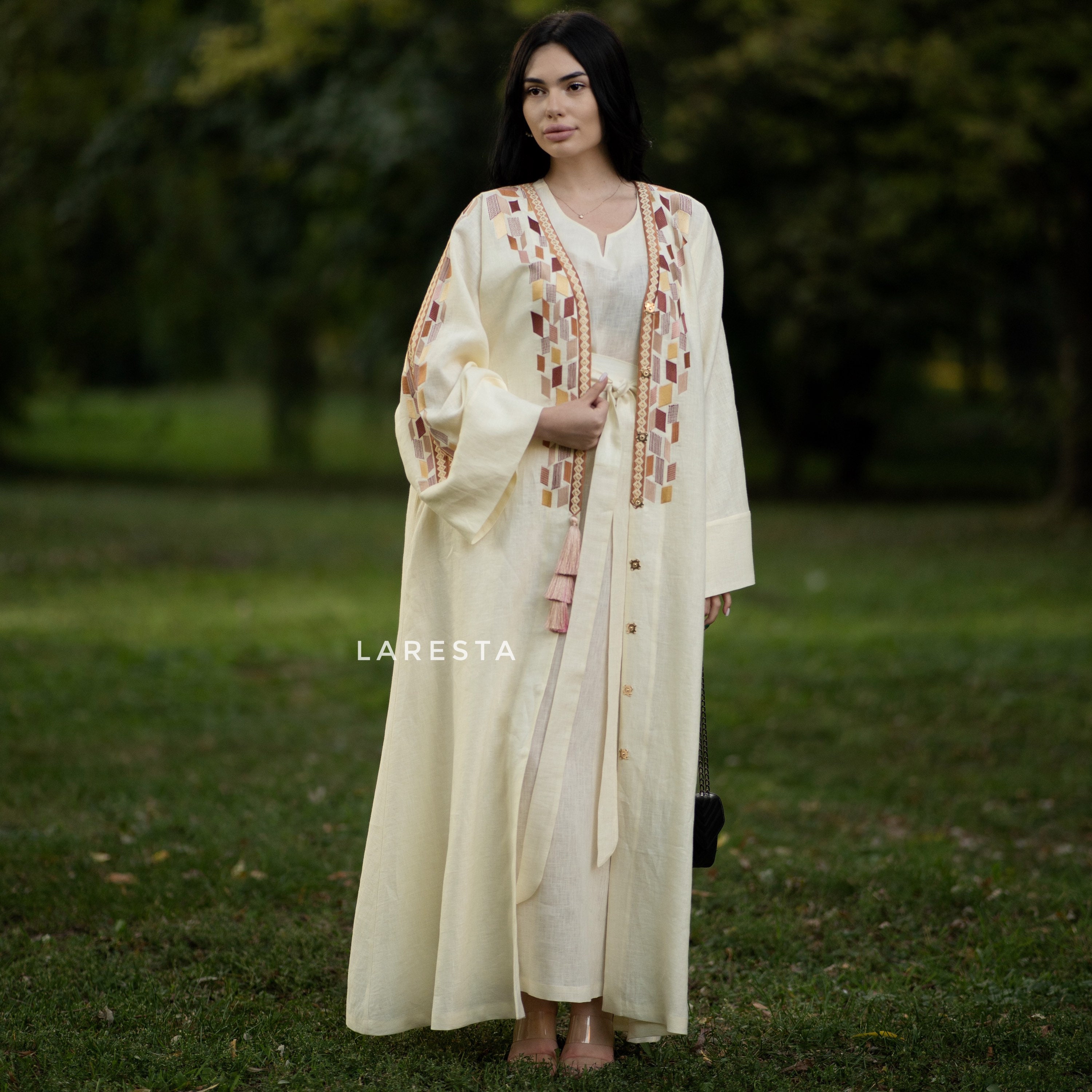 Embroidered Linen Abaya Bisht With Dress. Saudi Abaya With - Etsy