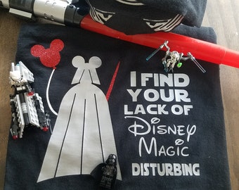Falta de magia de Disney - Camisas familiares de Disney Star Wars, Camisa de Star Wars de vacaciones de Disney para niños, Regalos personalizados de Star Wars, Camisa de cumpleaños de Star Wars
