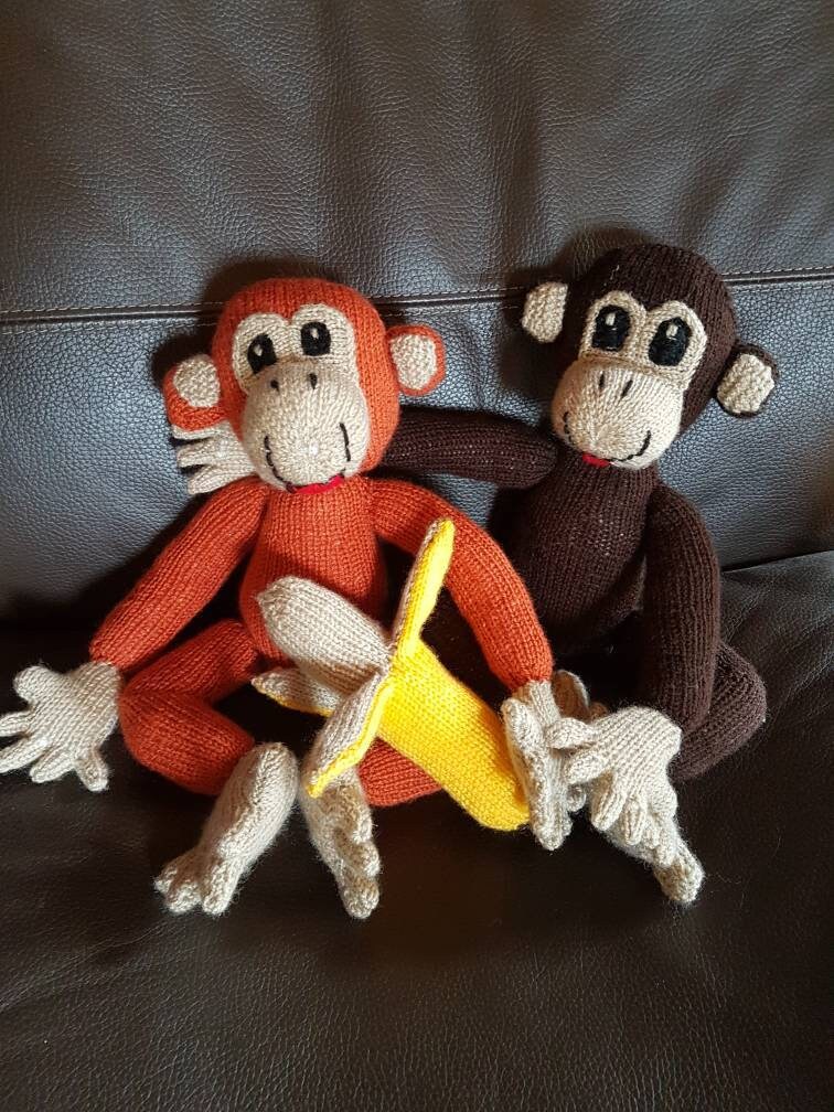 Les Singes Amoureux et Leur Bananes de 40cm Chacun