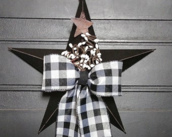 Buffalo Plaid 12" Black Star, White Pip Berries with Rusty Stars, Black/White Buffalo Check Bow, Black Metal Star, Farmhouse - HANDCRAFTED!
