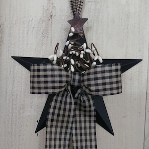 Farmhouse  8&quot; Metal Barn Star, Country Ivory Pip Berries with Rusty Star, Black/Tan Gingham Bow, Farmhouse Decor - HANDCRAFTED