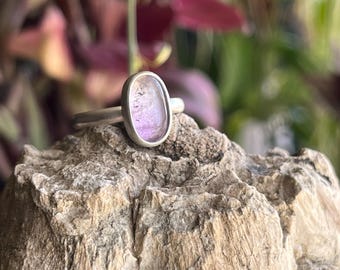 Amethyst sterling silver ring, size 6.75 / handmade / calming lilac violet purple color / February birthstone / spring / sleek design
